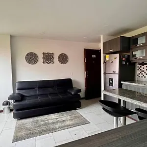 Lovely Private Apt In El Poblado W/ Free Parking Apartamento