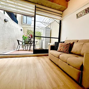 Prime Laureles Location With Air Conditioning Apartment