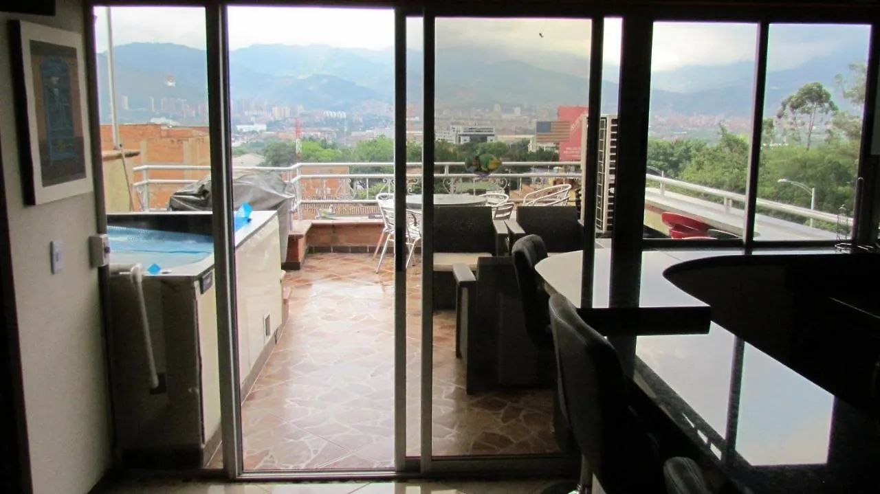 Apartamentos En El Poblado Medellin 0*,